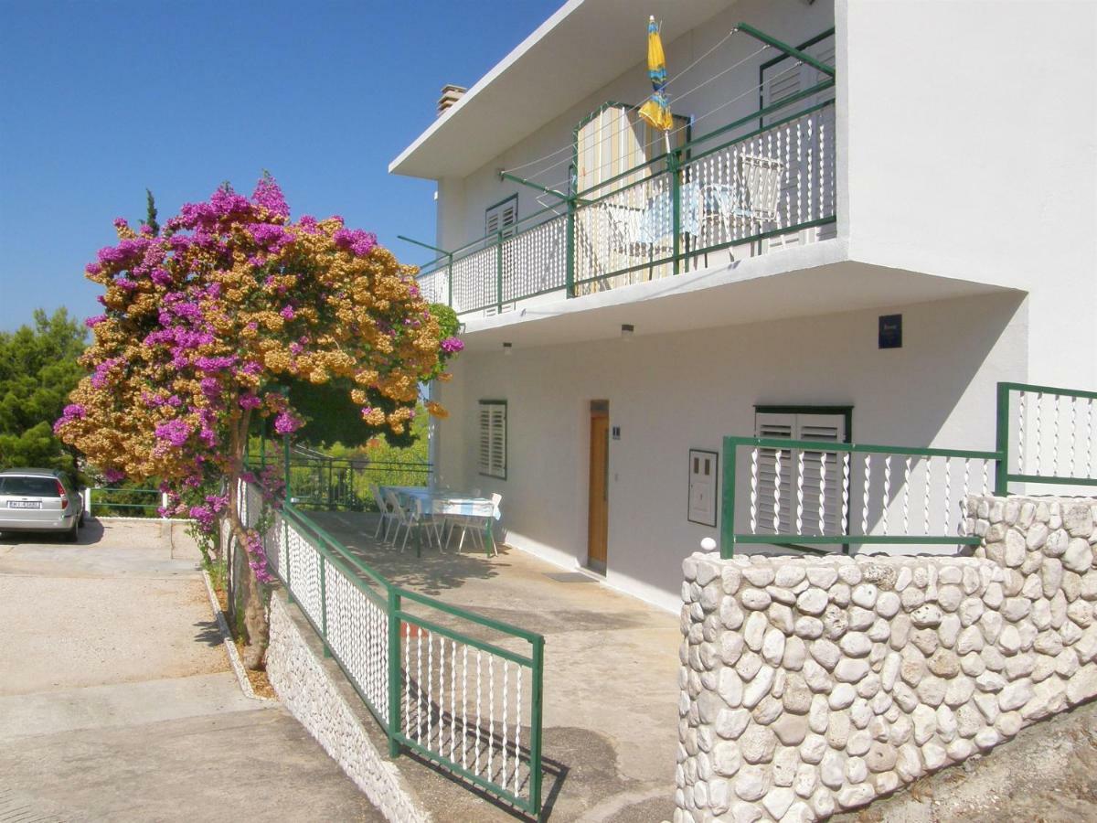 Apartment Dijo I Примоштен Экстерьер фото