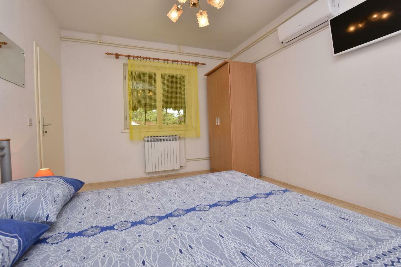 Apartment Dijo I Примоштен Экстерьер фото